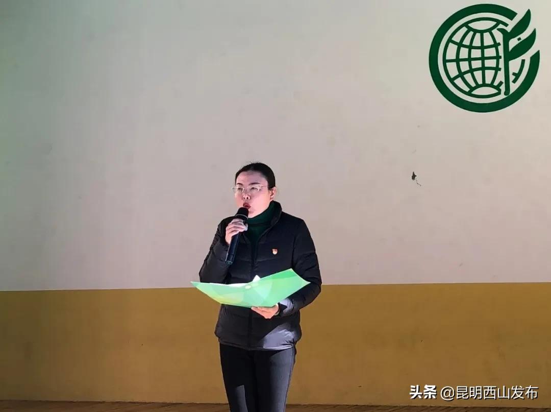 运动健儿在赛场上奋勇拼搏的英姿,奋力拼搏赛出风采