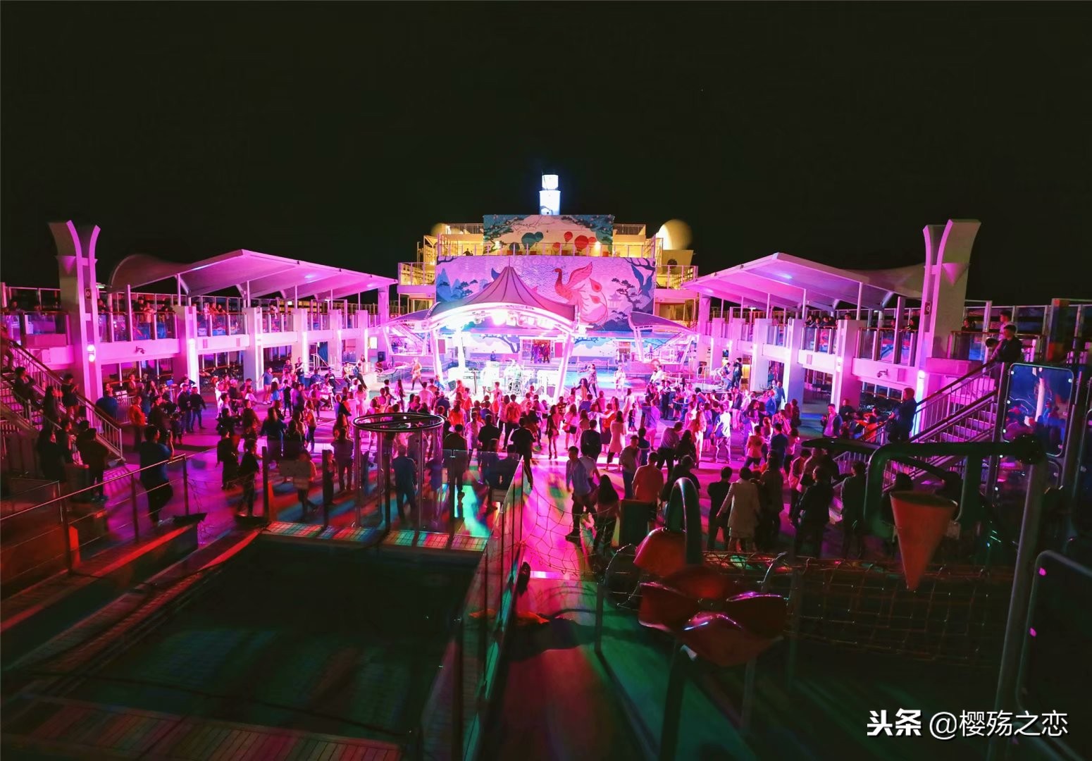 邮轮上好玩吗值得去吗,中国最大的邮轮世界梦号