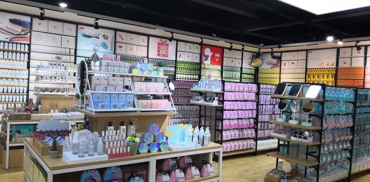 自己进货开十元精品店,开一家十元店投资多少钱