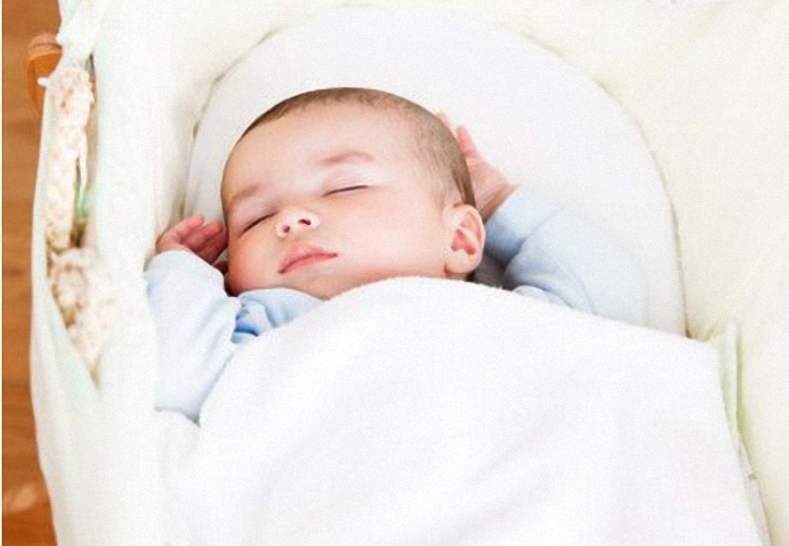 周岁孩子智力发育标准,周岁宝宝发育标准