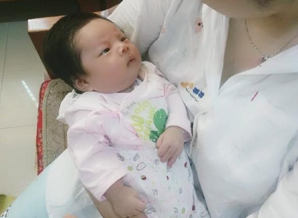 常摸宝宝这四个部位,经常摸宝宝的三个部位