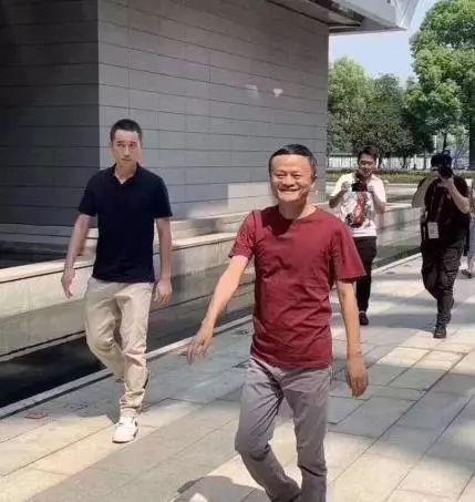 昨天,马云流泪了!退位真实原因曝光……