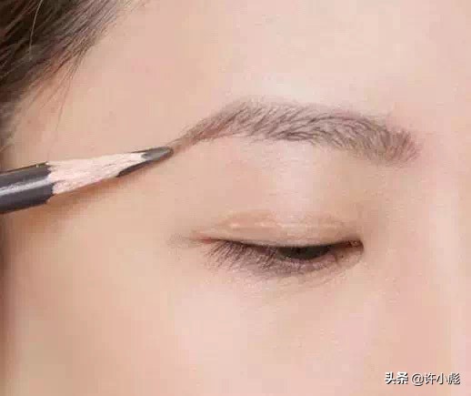 眉毛多但眉形不好看要纹眉吗,眉毛淡画眉毛的技巧和方法