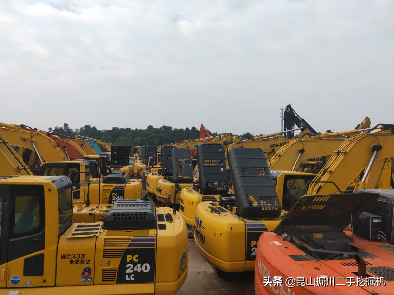 马鞍山二手挖掘机交易,安徽马鞍山二手挖掘机市场在哪