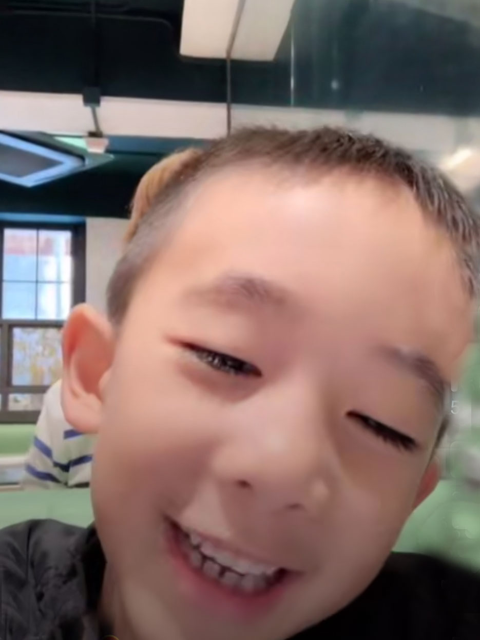 应采儿香奈儿鞋子,应采儿钱花不花不重要