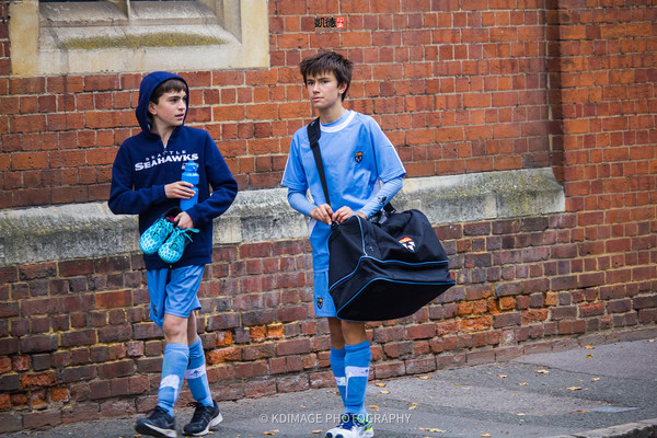 伊顿公学和霍格沃茨哪个好,英国贵族伊顿公学