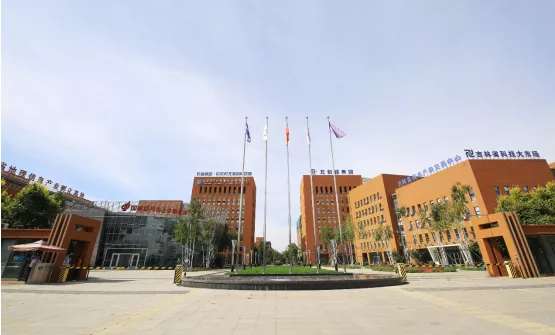 北湖的秘密:当年沃野如何成就今日科技新城?——专访北科建长春