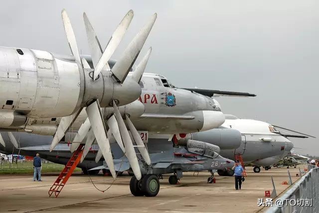 3d立体飞机飞行过程图解,飞机是怎么飞行的3d原理动画