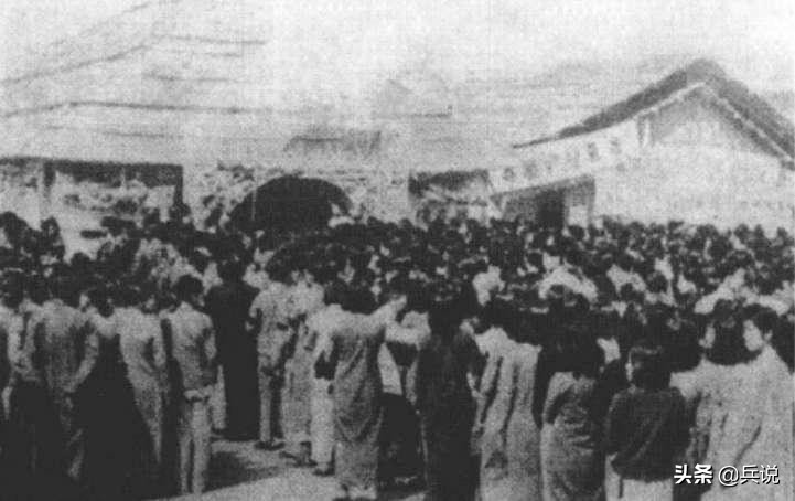 八百壮士最后结局:幸存不到百人,被蒋氏遗忘,解放后陈毅发补助