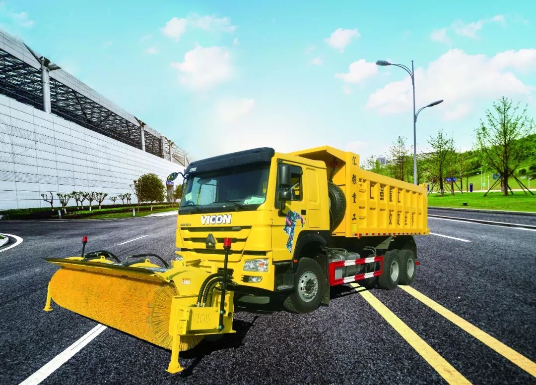 除雪保畅为平安年保驾护航,除雪保畅通全力出动