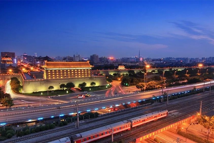 心痛！网红玩法连它1%的美都get不到！让开，游侠客带你玩真西安