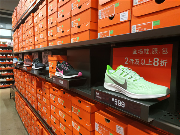 晋江耐克阿迪折扣店,耐克阿迪折扣店的进货渠道在哪儿