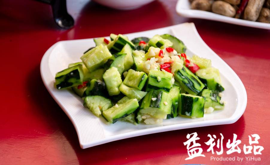 亲爱的塘主,小滋味烤鱼为您承包了整片鱼塘