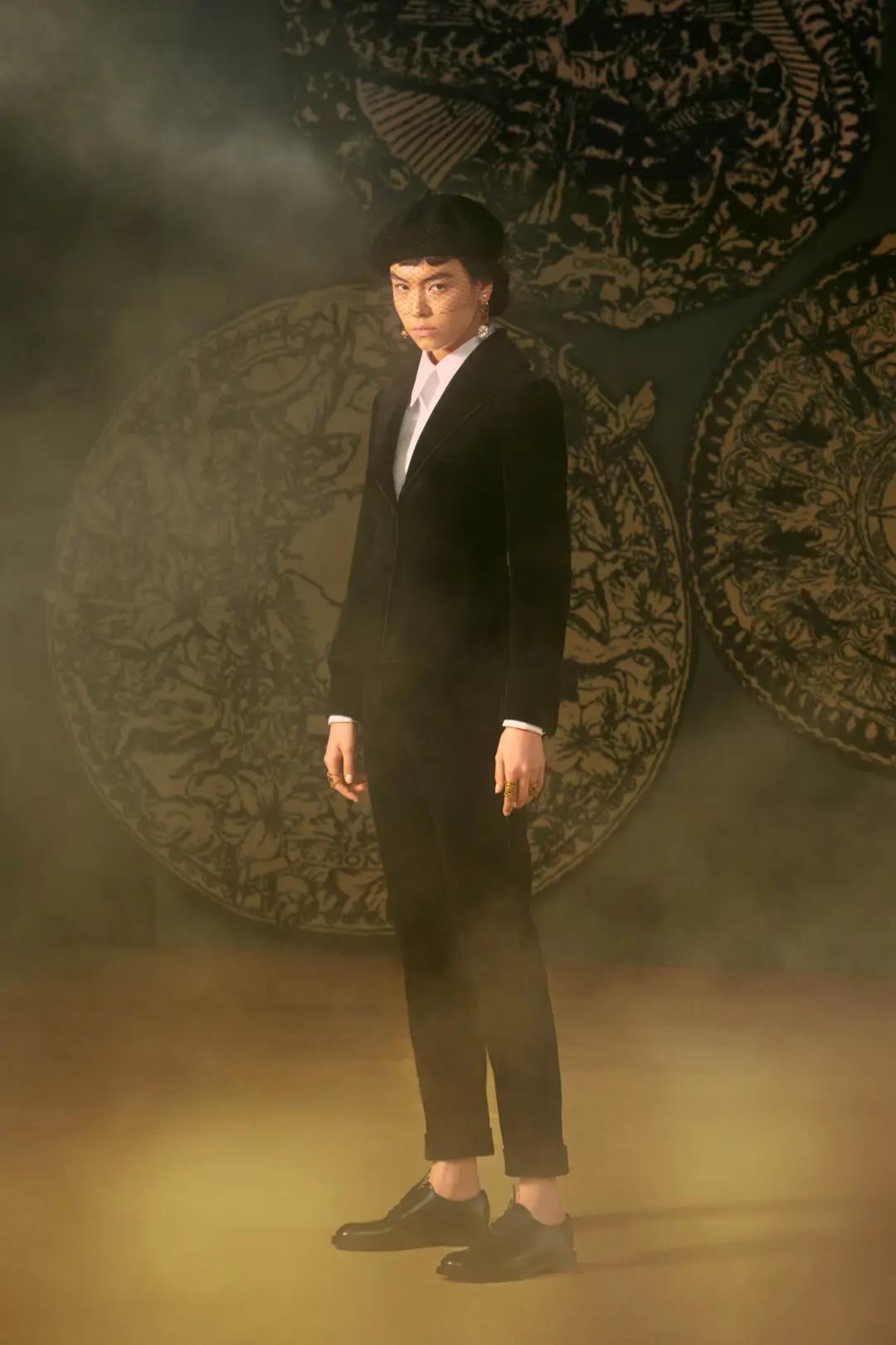 dior高定顶级贵妇,dior女装高定属于高奢吗