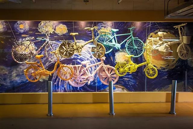 武汉豪车的视频,武汉最豪停车场