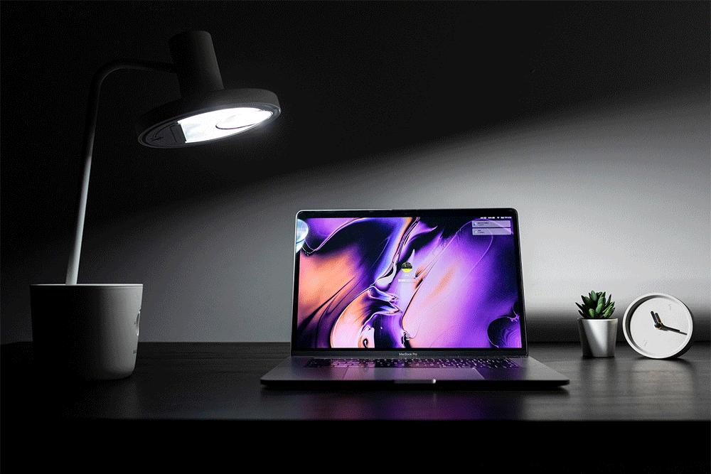 巴慕达台灯视频,日本乔布斯