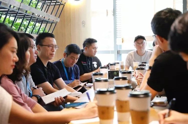 逆转奇兵：支付宝小程序如何成为阿里的另一个马云？