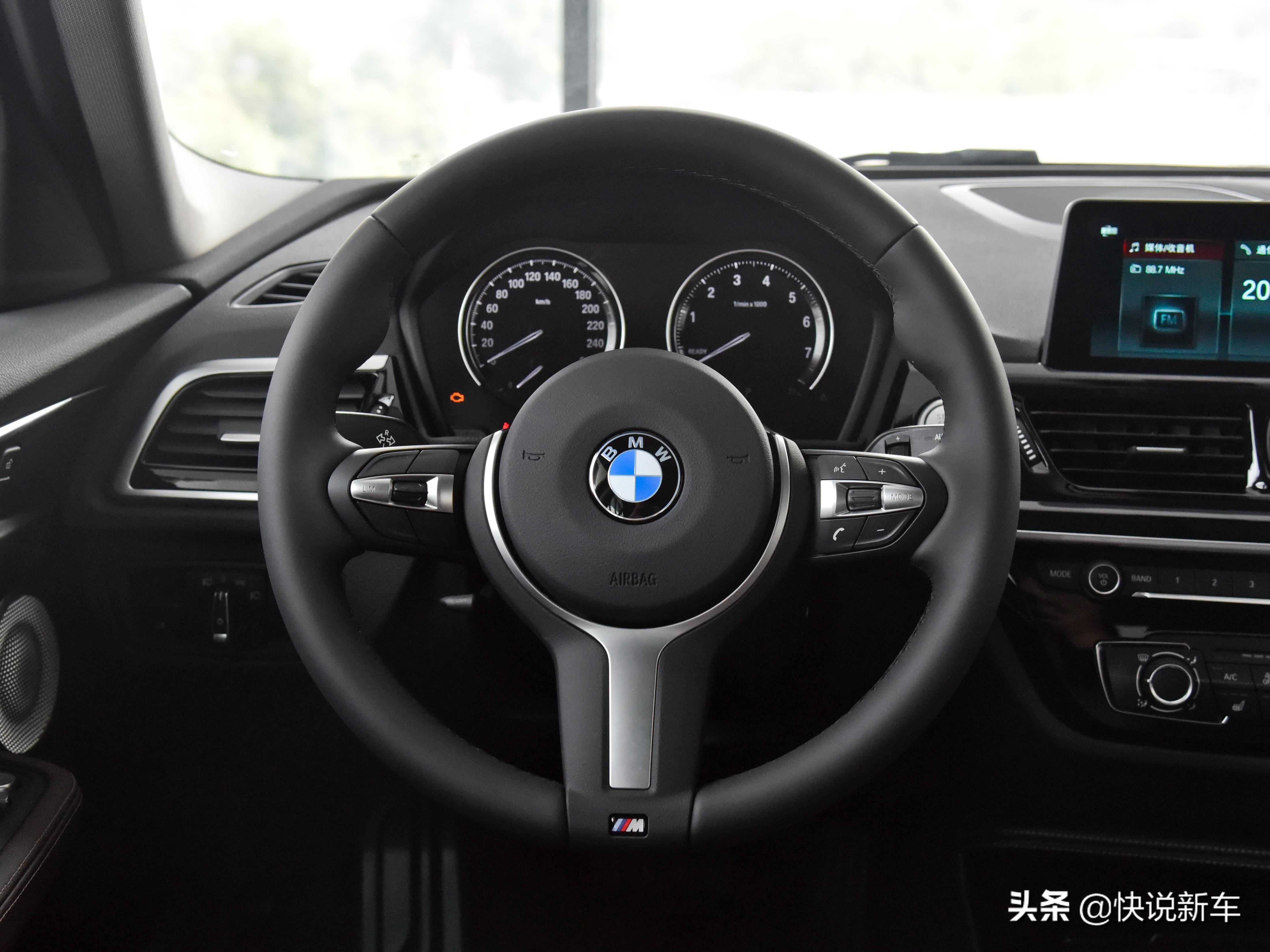 豪华入门车型值得买吗,豪华车入门级真的不好开吗