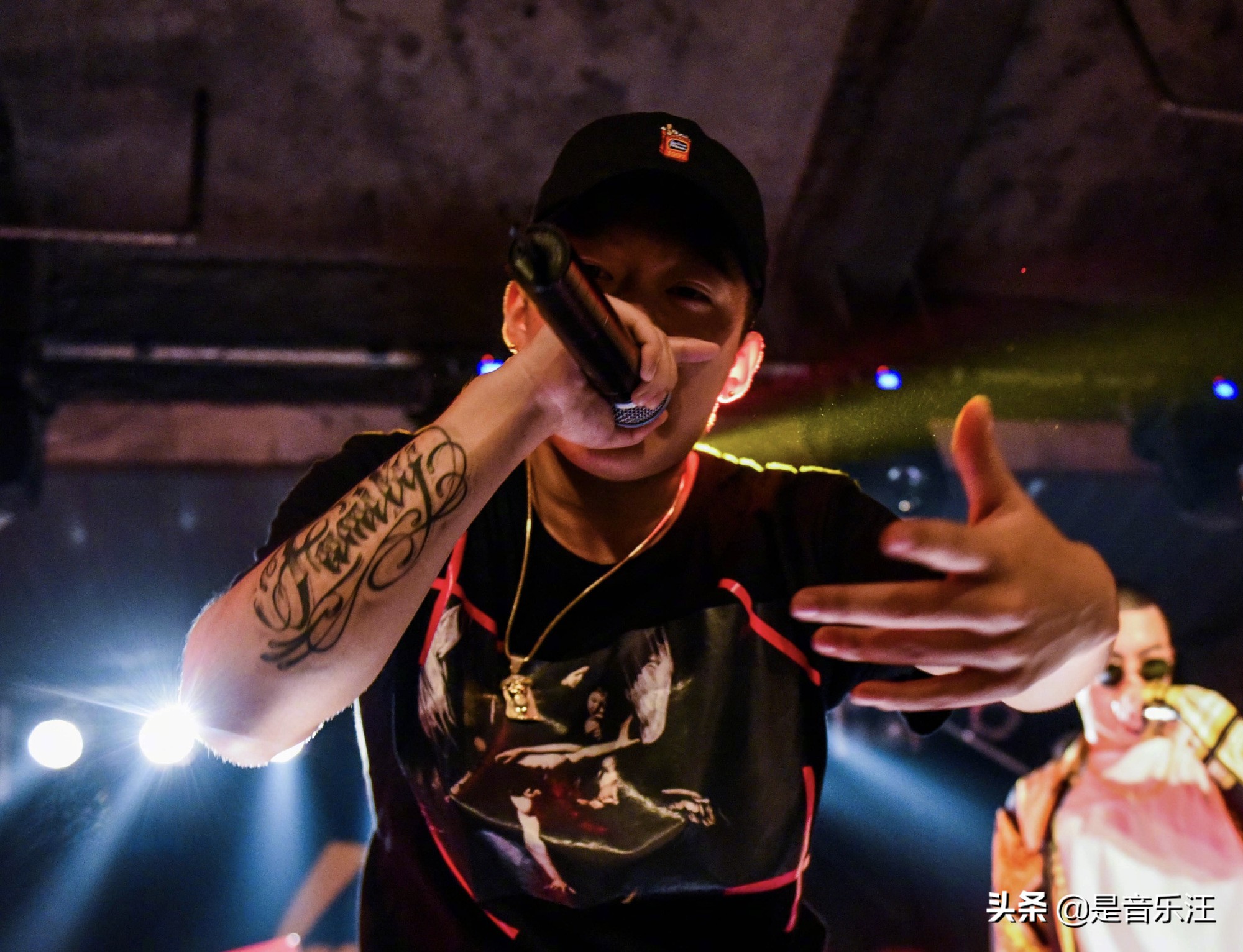 PGONE新专辑发售，短短一天吸金超过两百万，号召力不输顶流