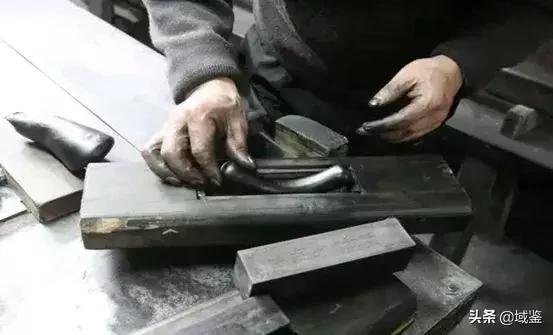 制墨的古法,文房四宝中徽墨的主产地在什么省