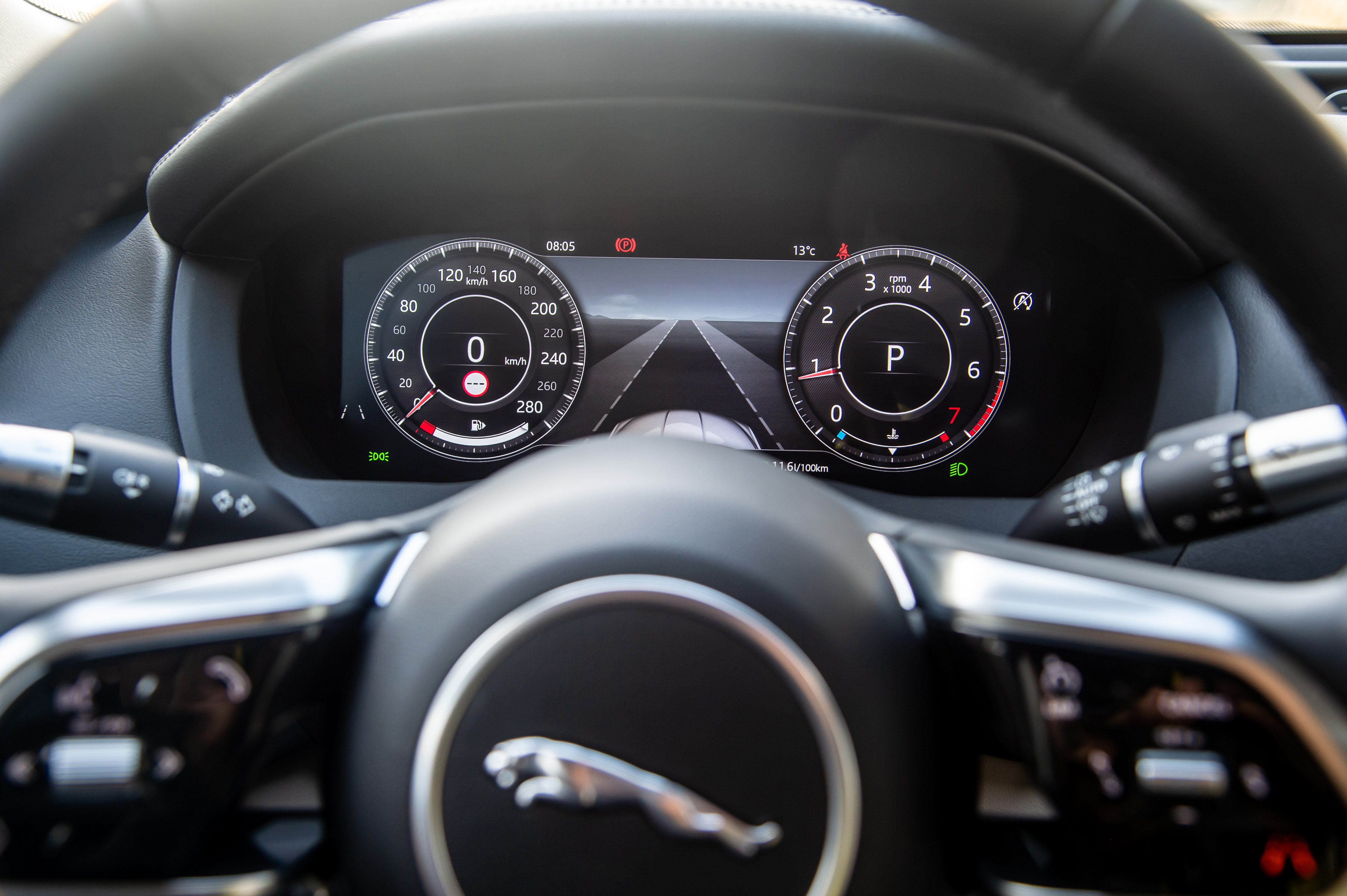 捷豹xel宝马3系性能测试,捷豹xel2021款豪华运动落地价