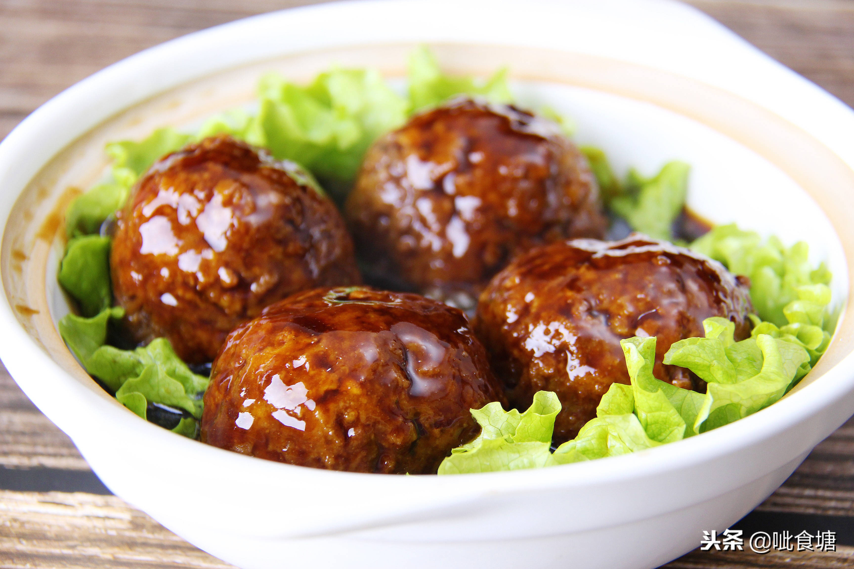 正宗红烧狮子头四喜丸子开袋即食,四喜丸子和红烧狮子头不一样