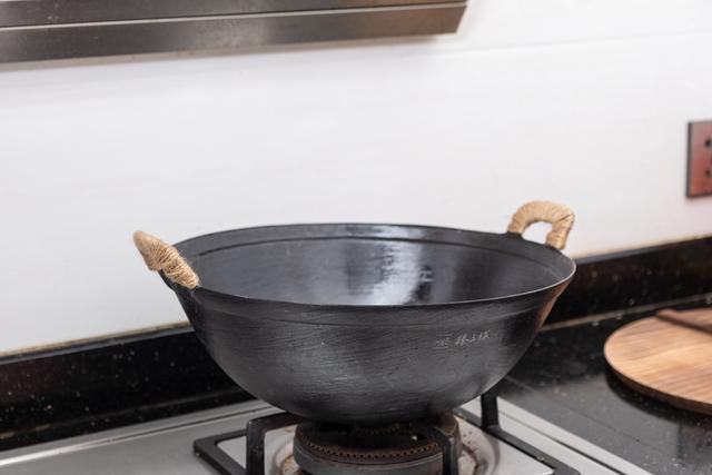 传统铸铁锅,正宗铸铁锅