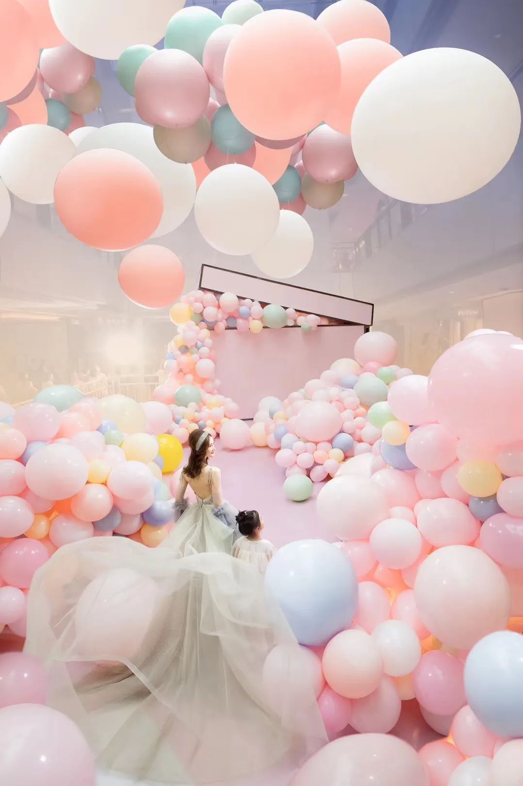 閲嶅簡榫欐箹鍖楀煄澶╄鍗囩骇,榫欐箹閲嶅簡鍖楀煄澶╄璐墿涓績