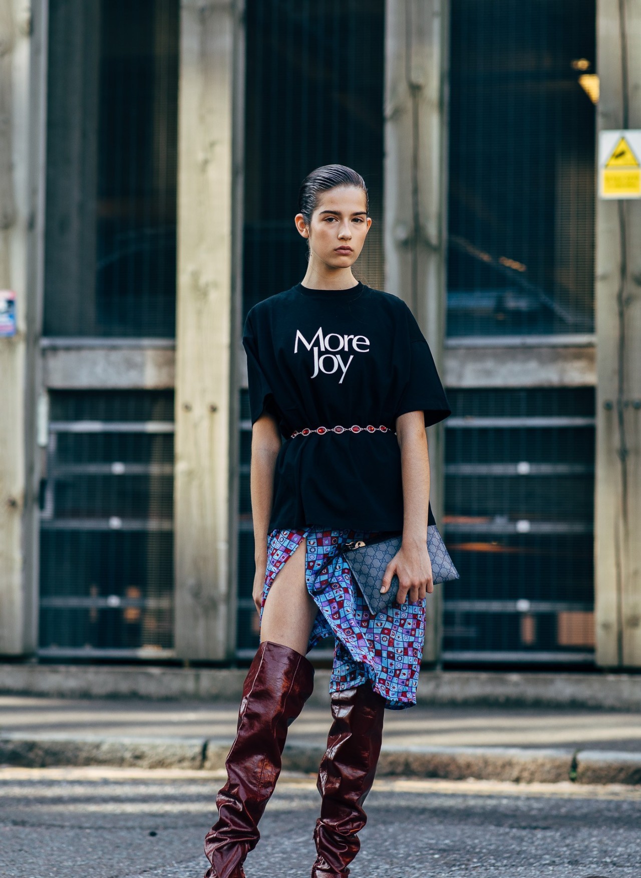 一条丝巾有多种搭配方法,丝巾的十种搭法