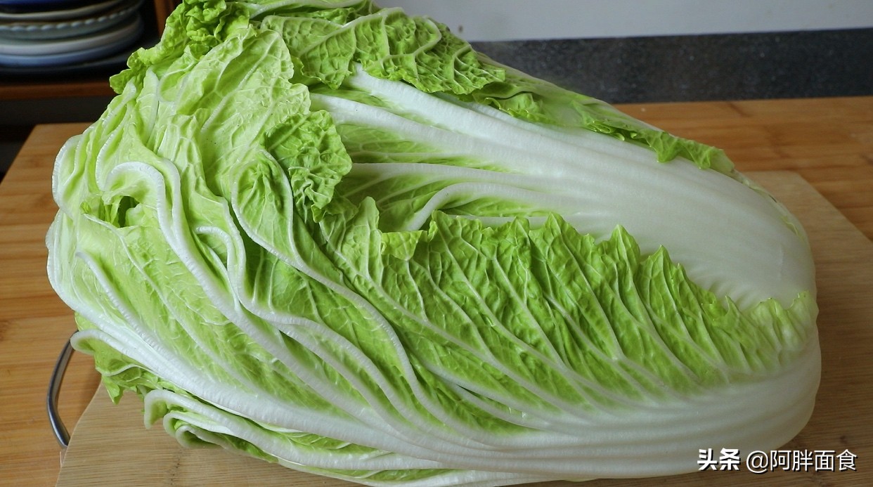 多用这菜调包子馅,多用这面擀包子皮,孩子吃促消化,成人吃减肉