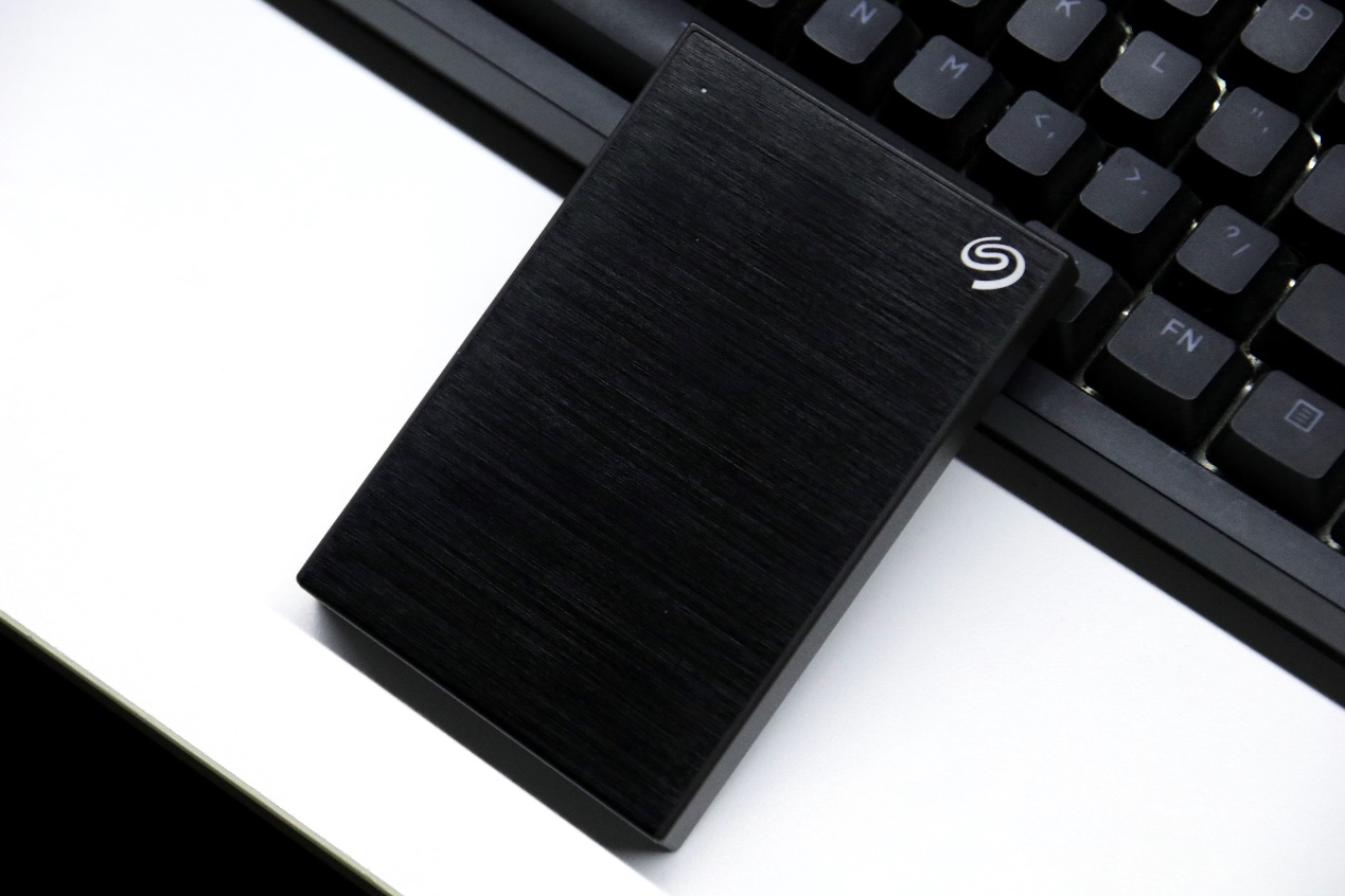 希捷硬盘新睿翼,希捷新睿铭系列移动硬盘