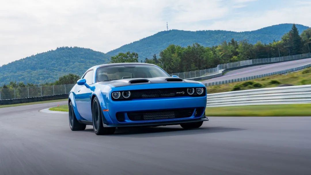 巨型涡轮和巨型机械增压,涡轮增压三连击