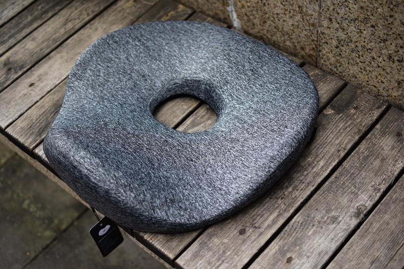 久坐不累护腰坐垫测评,女士久坐专用提臀坐垫包裹式