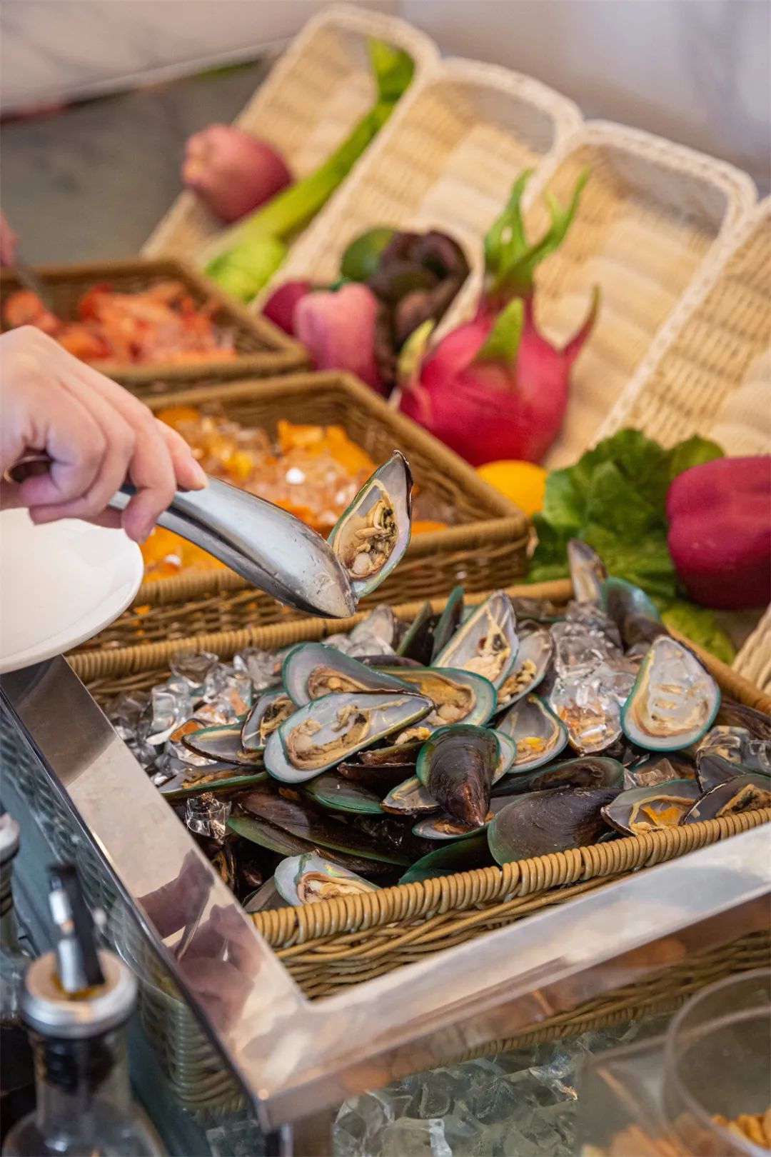 五一上海空中旋转餐厅自助餐,一家超有性价比的自助餐厅