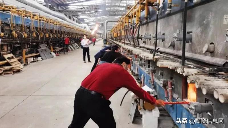 小厂工价低大厂不想进,陶瓷厂出路