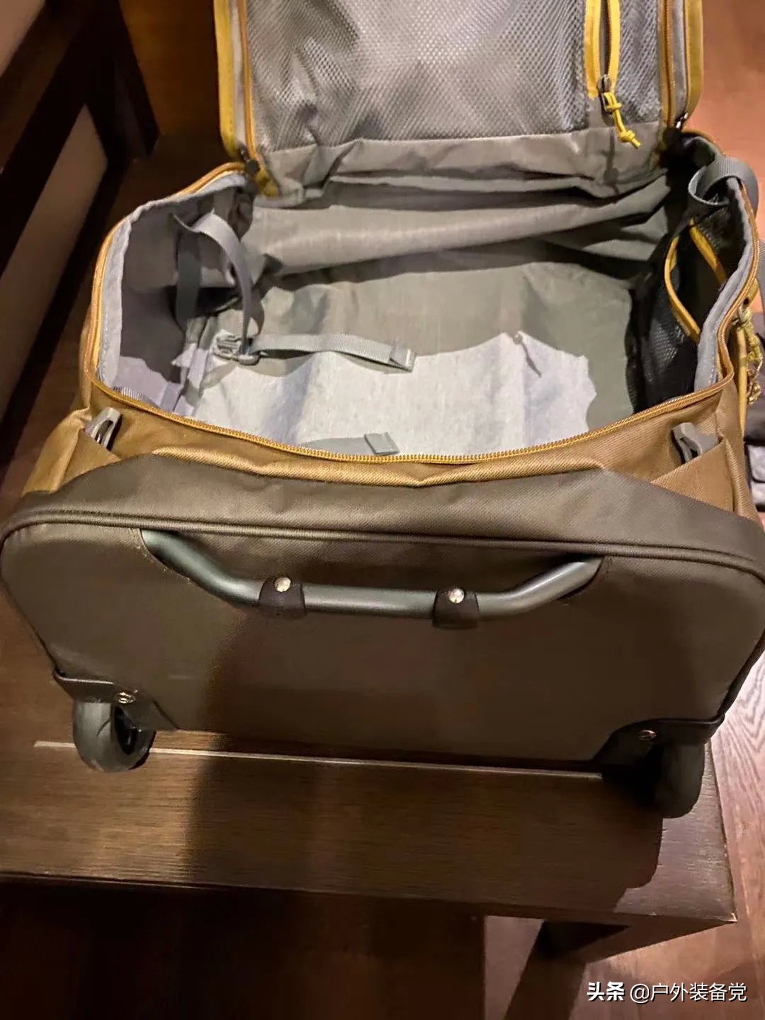 德国多特deuter男双肩包,德国多特deuter速特登山双肩包紫色