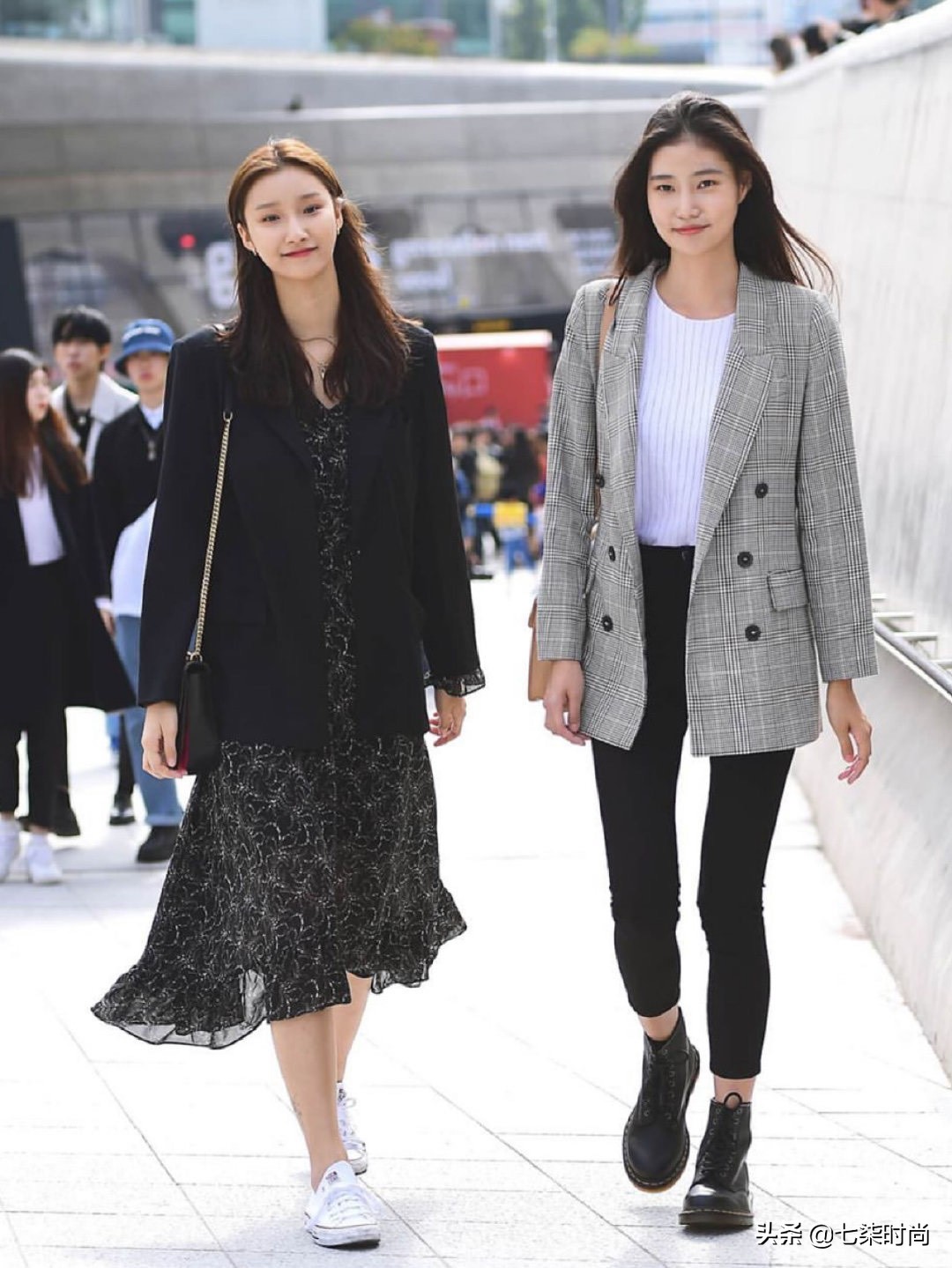 2021跟着韩剧学穿搭,跟着韩剧学穿搭休闲风衣