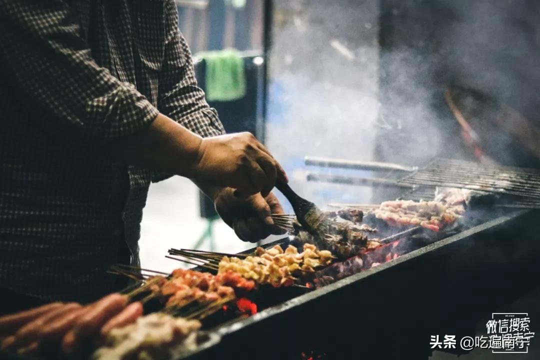 南宁路边夜市美食排行榜,南宁深夜路边摊鲜肉粉