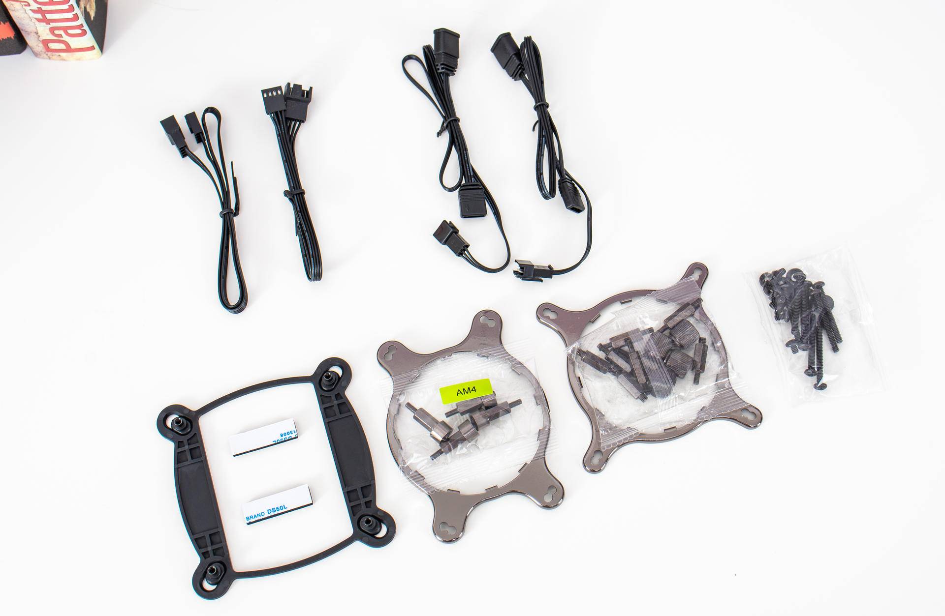 威刚一体式水冷测评,可以畅快玩游戏的笔记本电脑