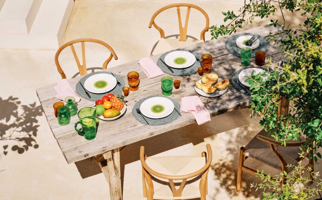 在zarahm买衣服怎么样,为什么年轻人都喜欢在zara买衣服