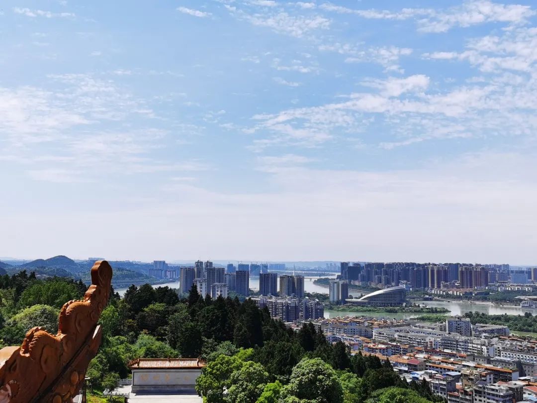 登上富乐山山顶看绵阳美景,登高赏菊富乐山