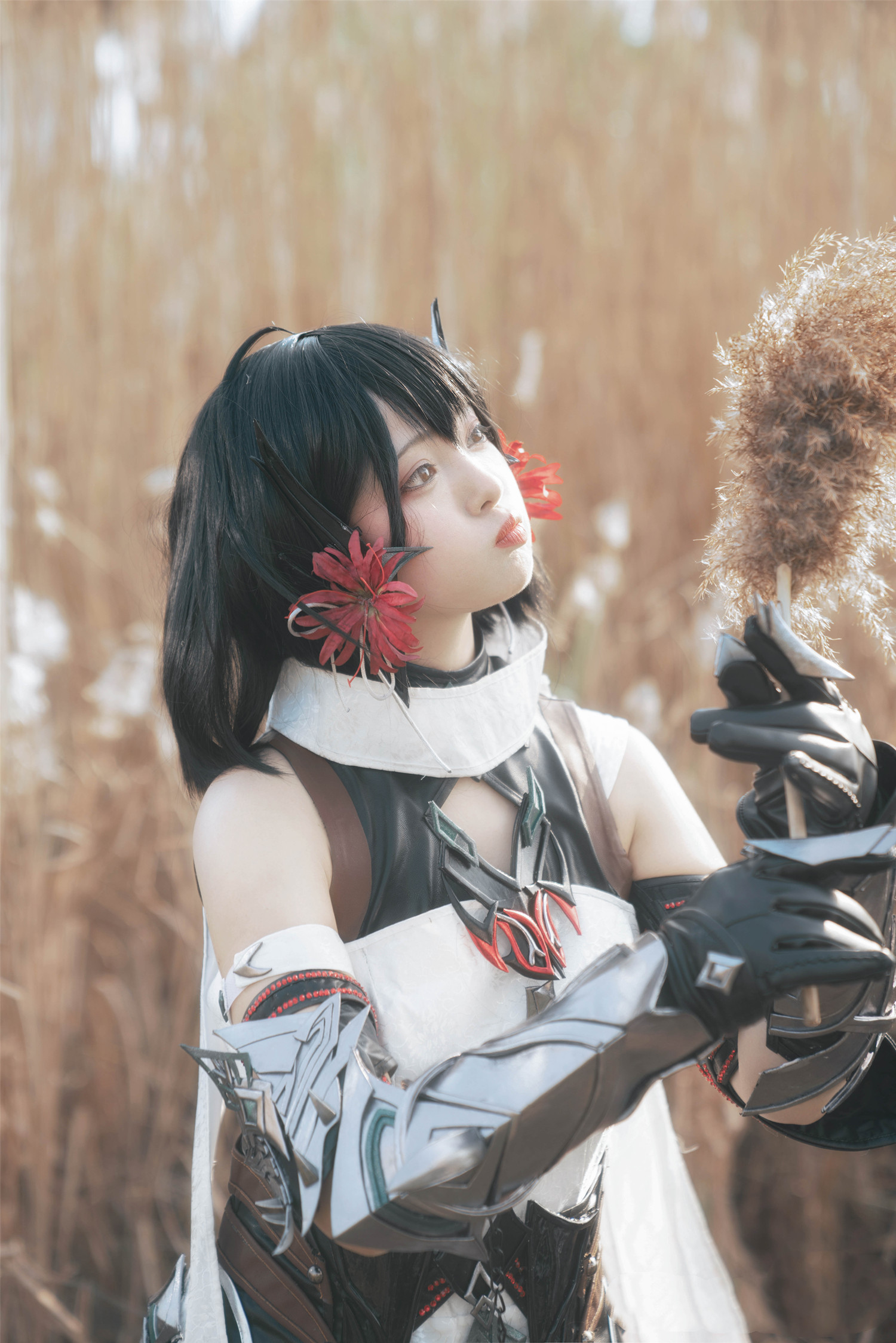 剑网3cosplay明教异域风,剑网3红衣教探雪cosplay