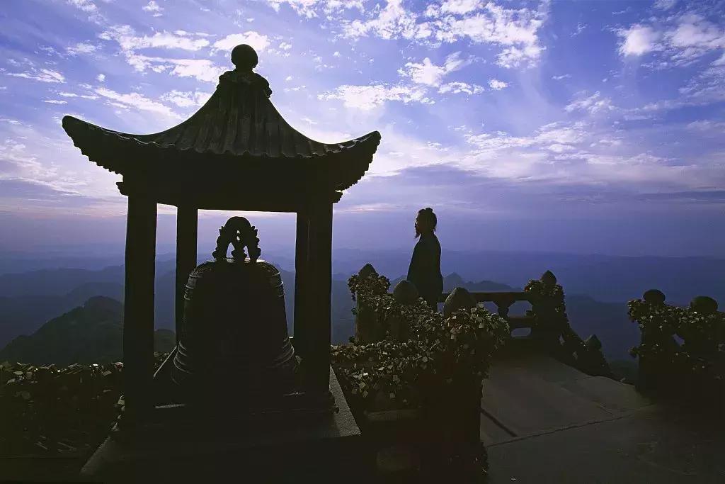 鐫¤涓揩閫熷惛鏀跺畤瀹欒兘閲忎慨鐐兼硶,浜轰綋濡備綍鍚告敹瀹囧畽鑳介噺