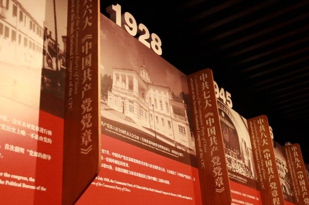 前路漫漫，光阴匆匆，先辈常驻吾心