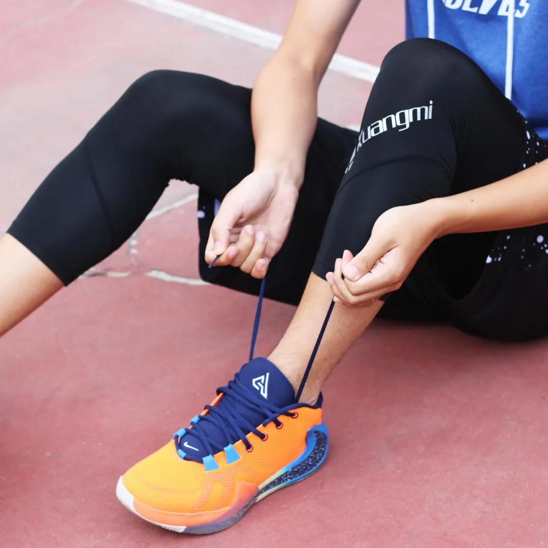 夏天踢球保护膝盖的护具,夏天打篮球用什么护具