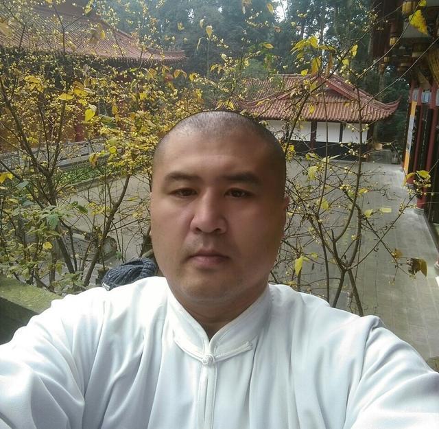 太极雷雷vs田野直播,雷雷42秒ko田野完整视频