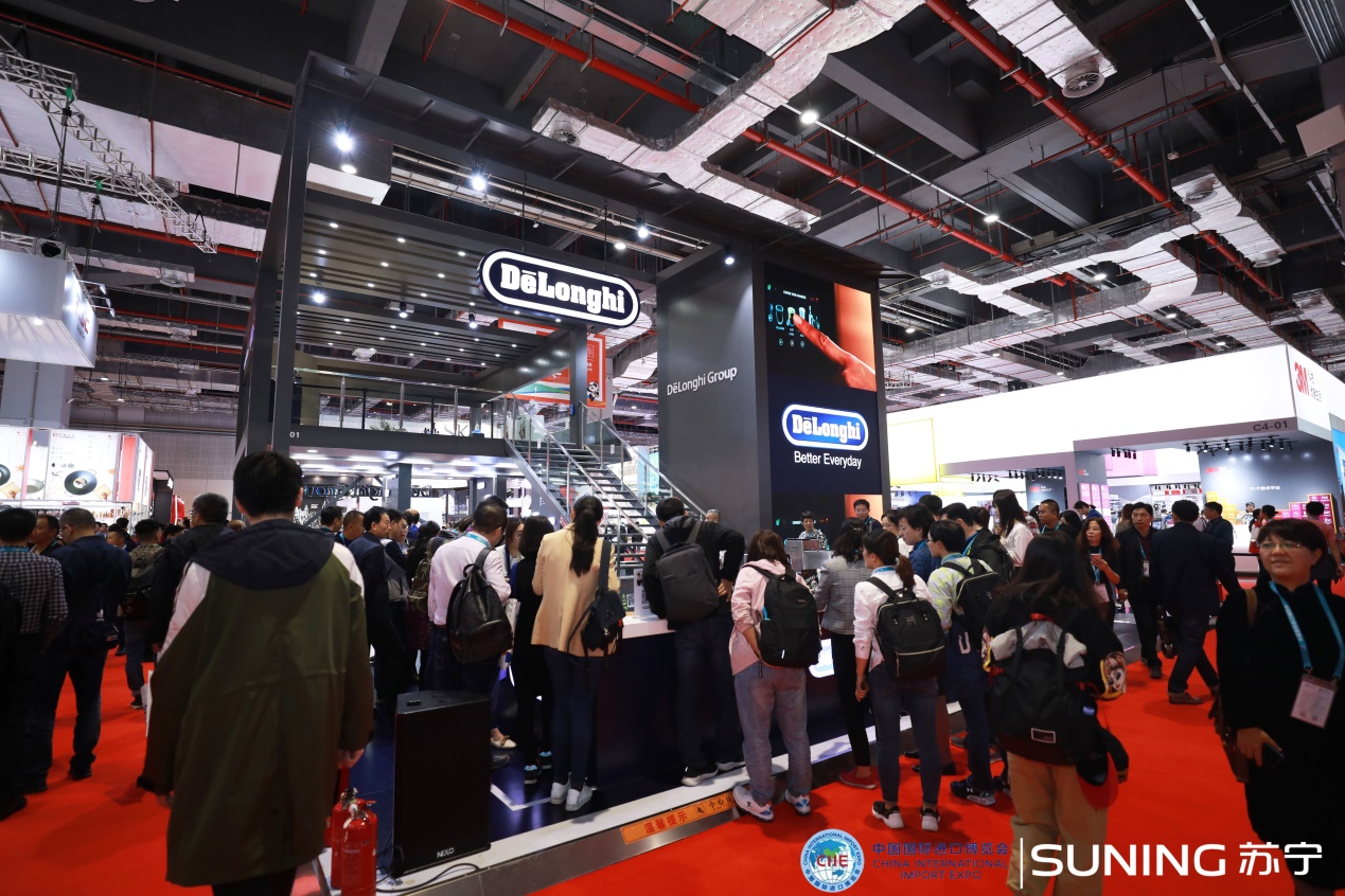 苏宁大数据助力，百年品牌德龙携首个双豆槽咖啡机亮相进博会