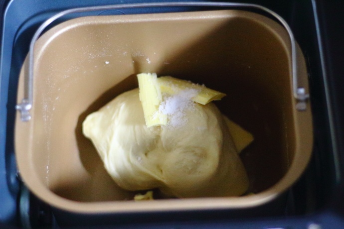 面包机一键做吐司面包做法,面包机一键自制松软面包