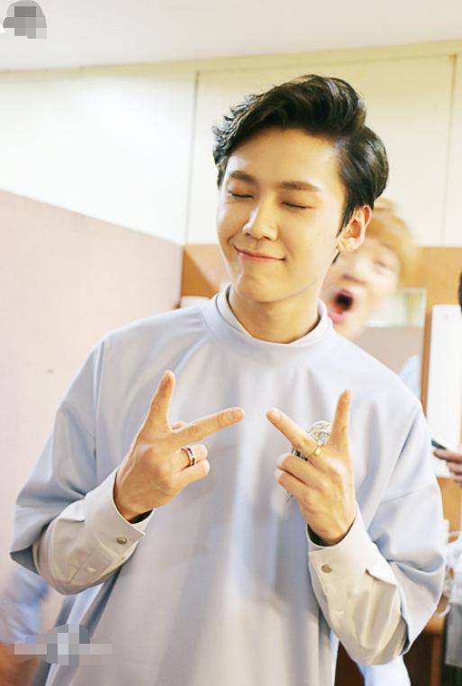 韩团BTOB成员郑镒勋被曝*毒涉**，利用虚拟货币购买，本人已入伍