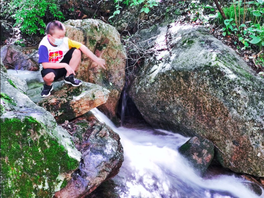 宿在驼梁，感受一种无忧的生活/郝贵云
